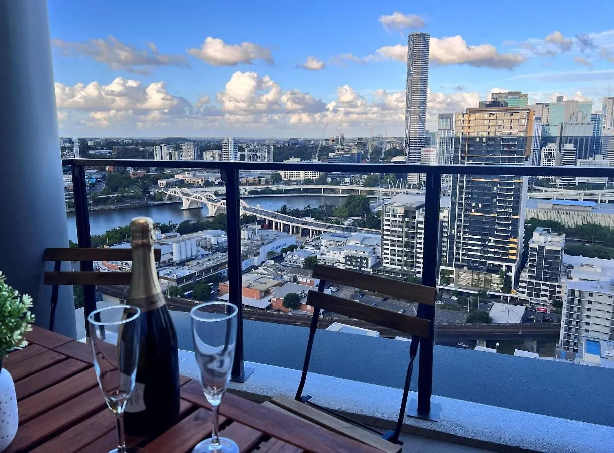 Brand New Riverview 2Bd Apartment At South Bank Brisbane